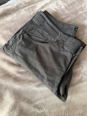 Arc’teryx Gray Pants | Size 36x32